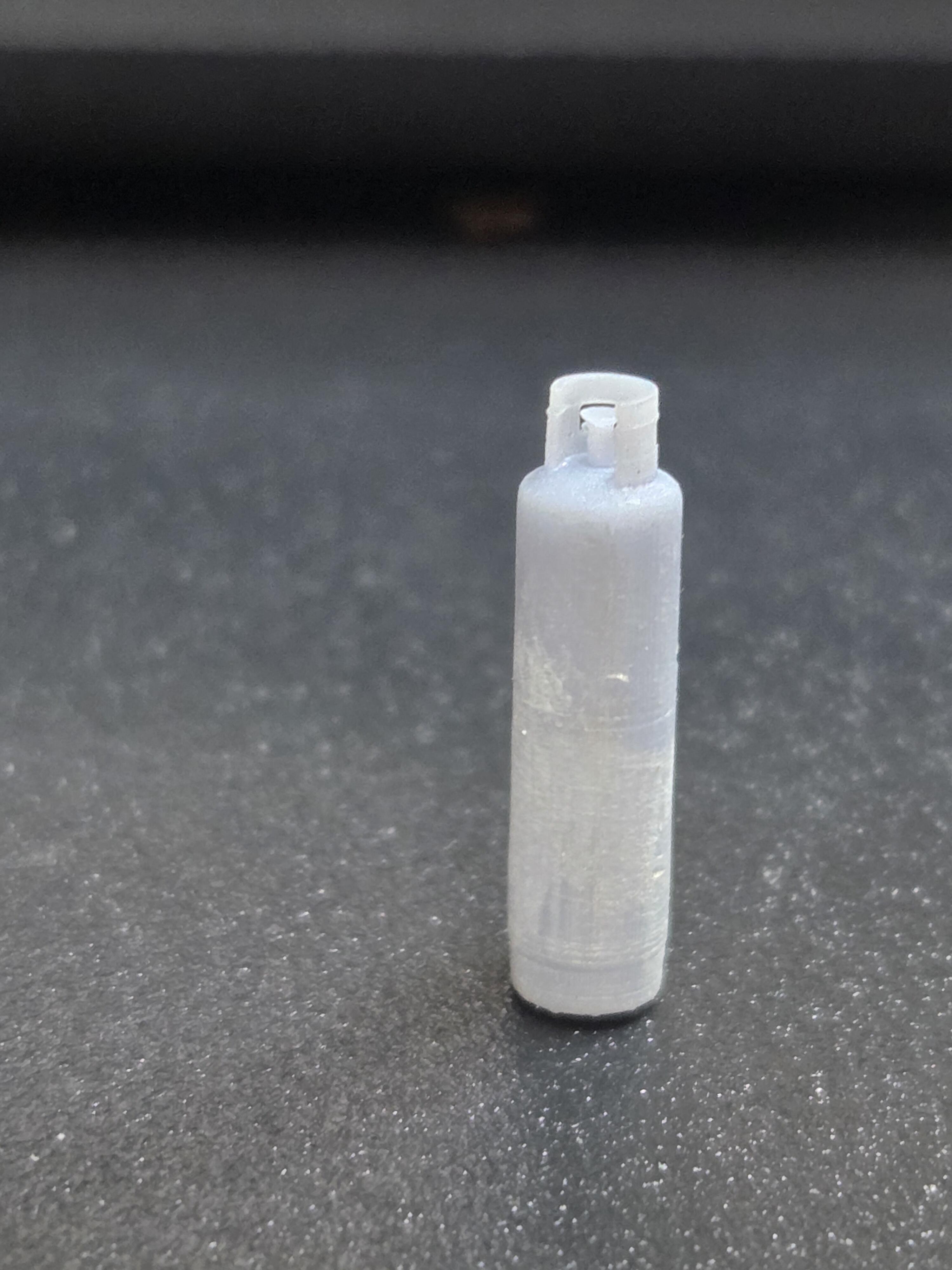 HO SCALE 100 LB PROPANE TANKS (6 PER PACK)