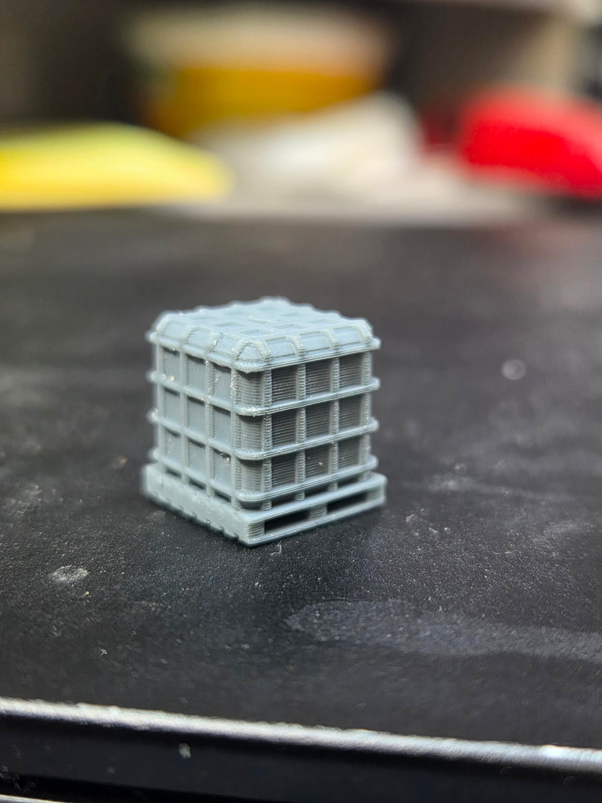 HO SCALE CHEMICAL TANK ON SKID (5 PER PACK)