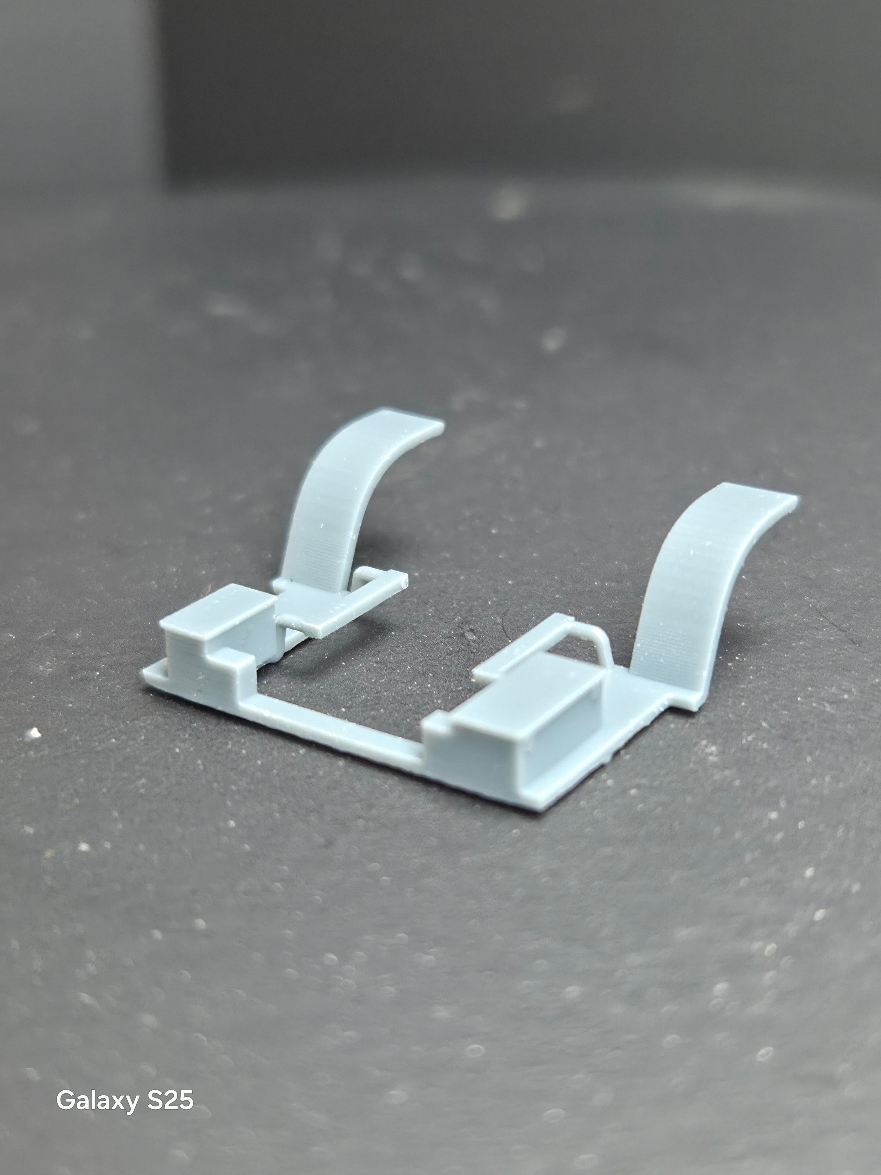HO SCALE 1920'S PACKARD FENDER ASSEM.   (PART #  PN-10004