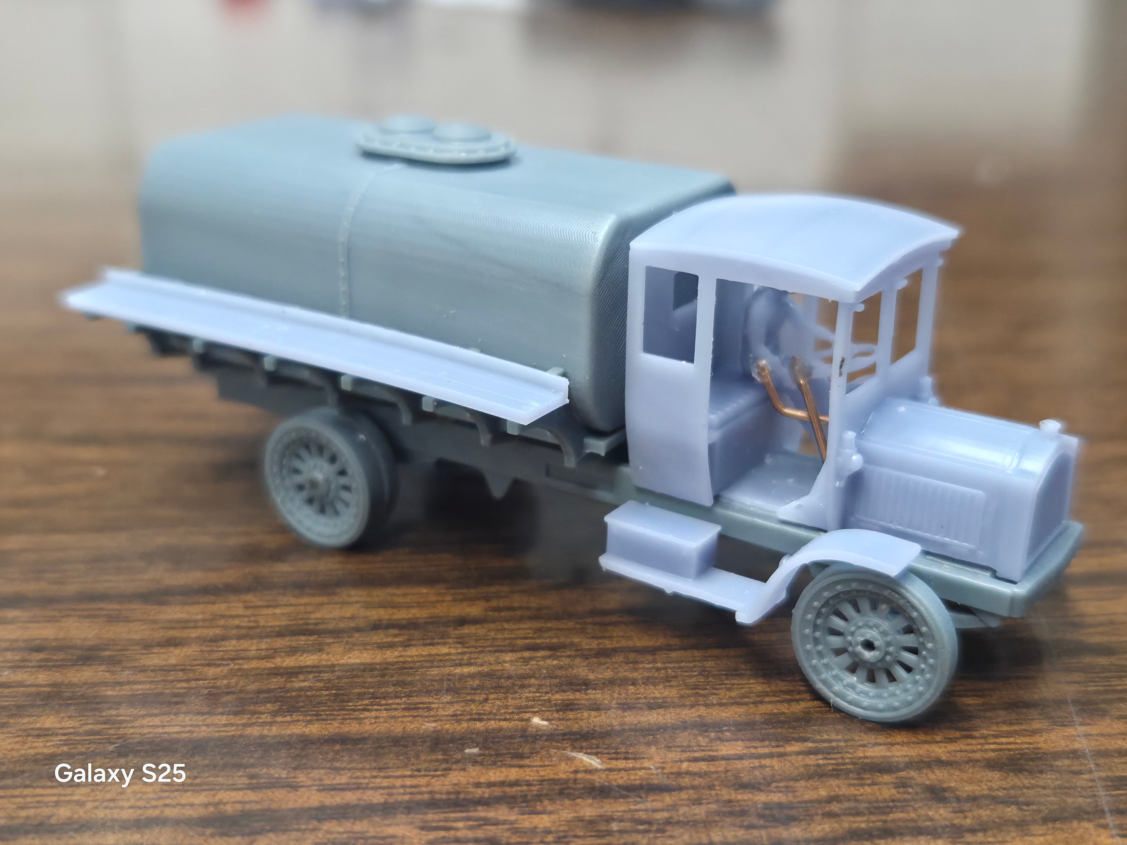 Ho Scale 1920's Packard Tanker Truck Kit