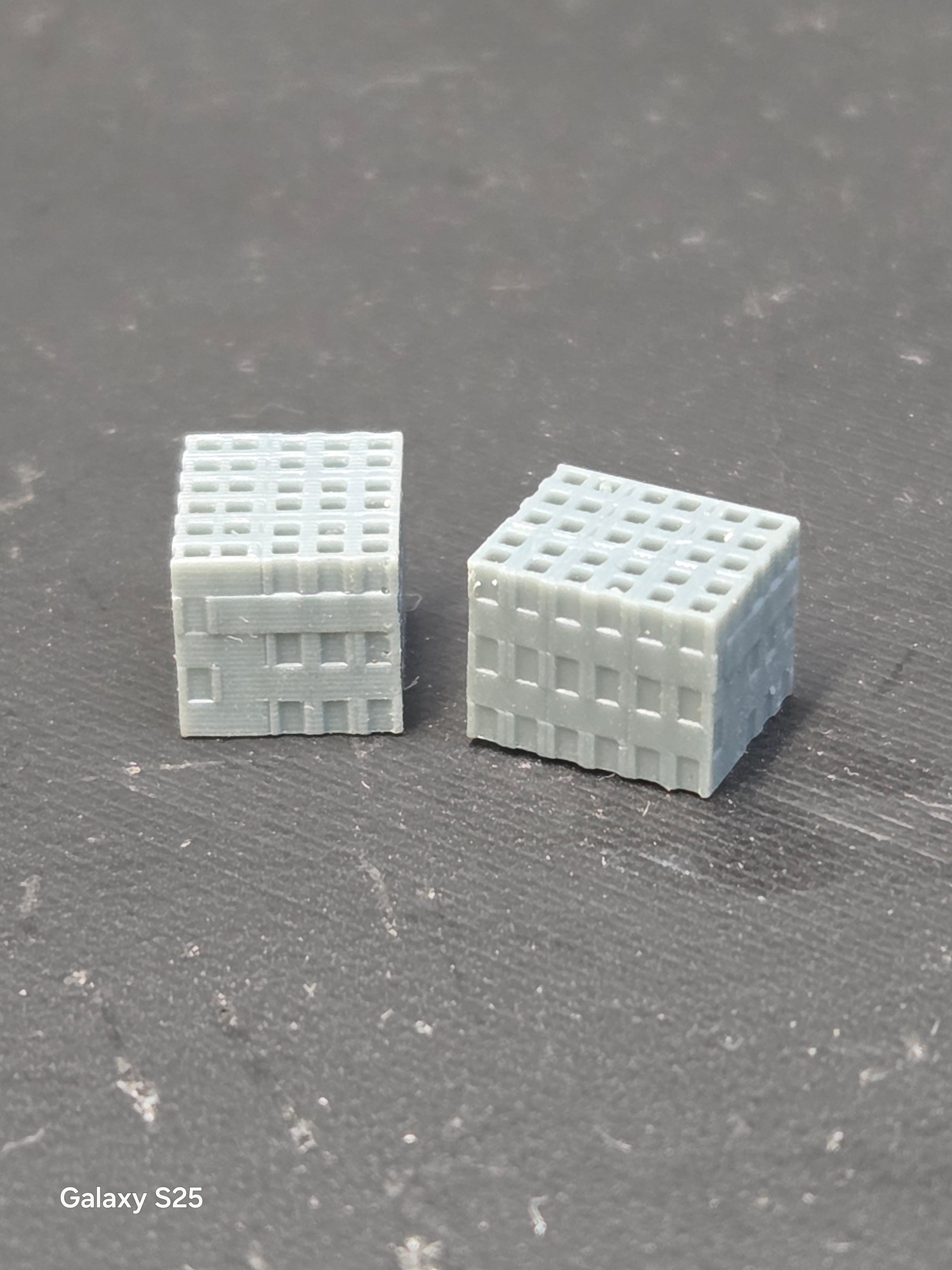 N SCALE CINDER BLOCKS FULL SKID (4 PER PACK)