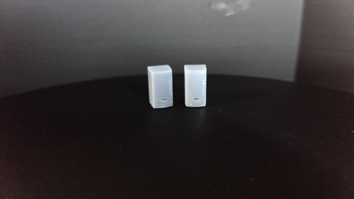 N SCALE MODERN SODA MACHINES (3 PER PACK)