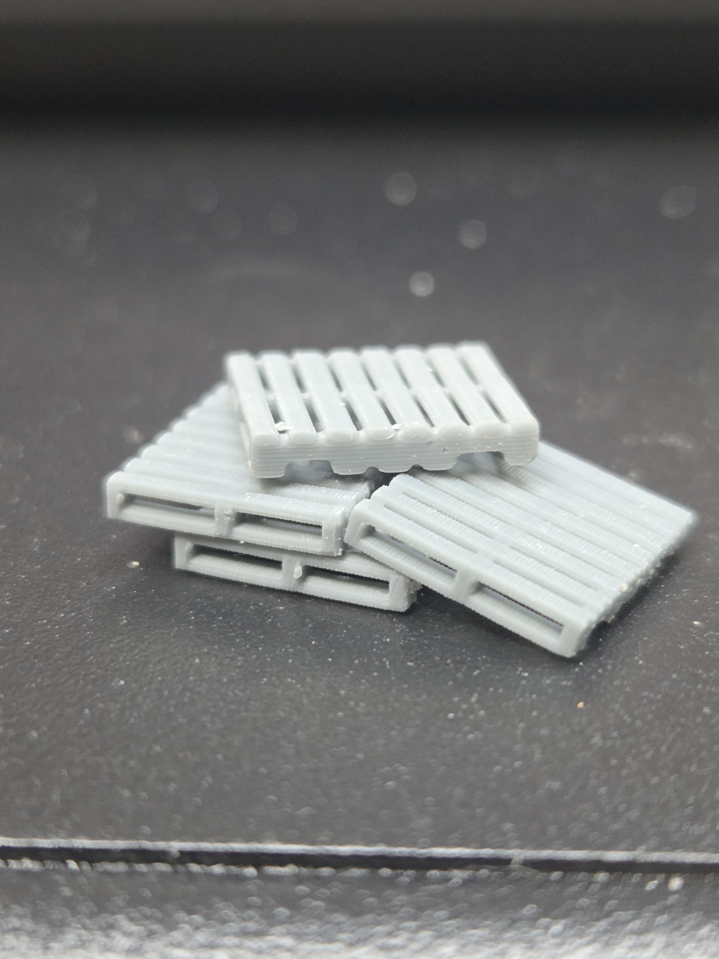 WOOD 8 SLAT SKIDS (8 PER PACK)